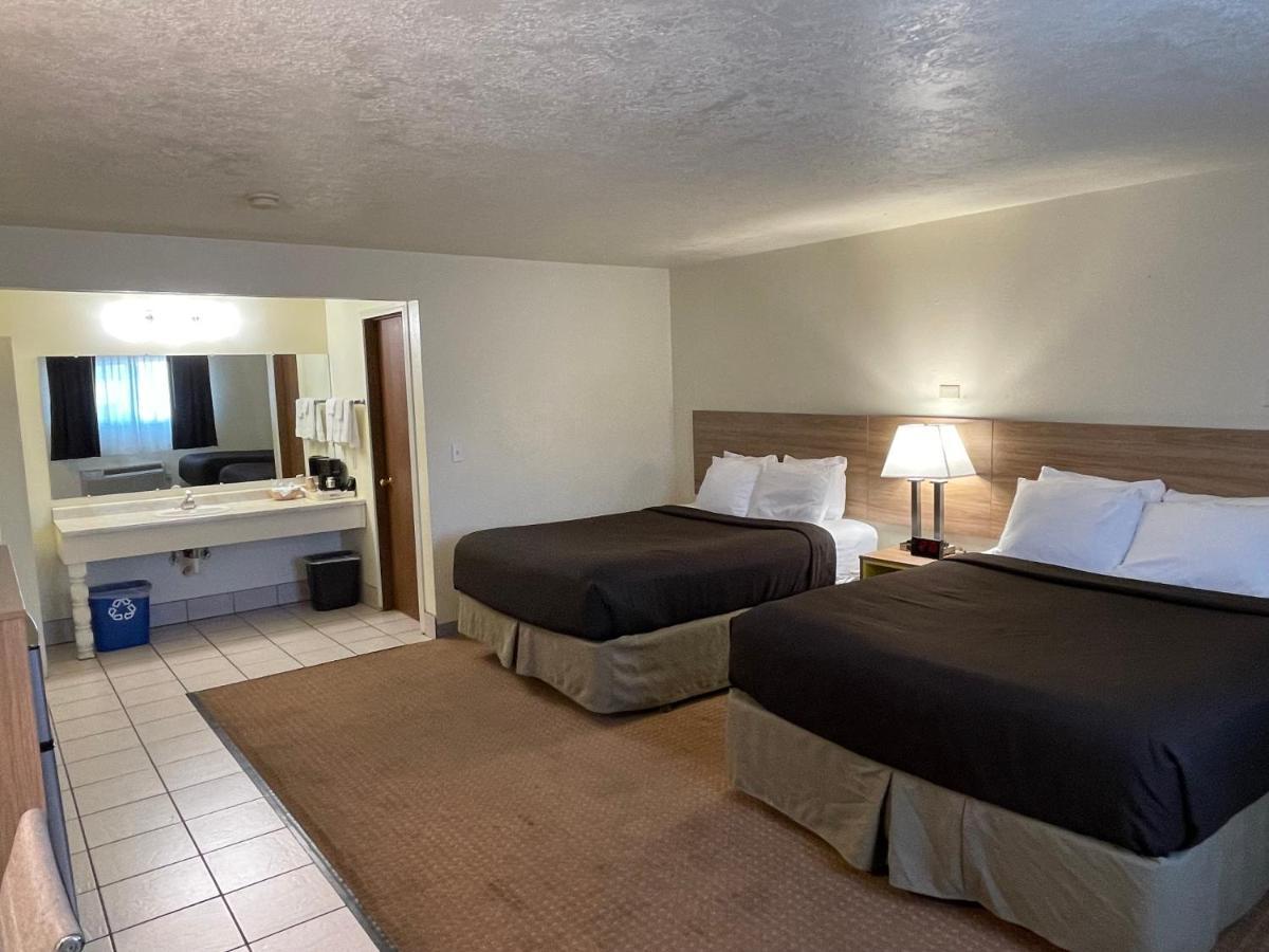 Coast Motel 2*